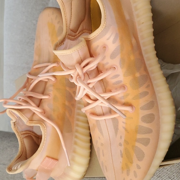 Yeezy boost 350 - Picture 3 of 3